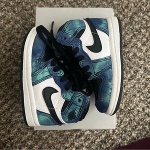 Jordan 1 Retro high top tie dye size 4c